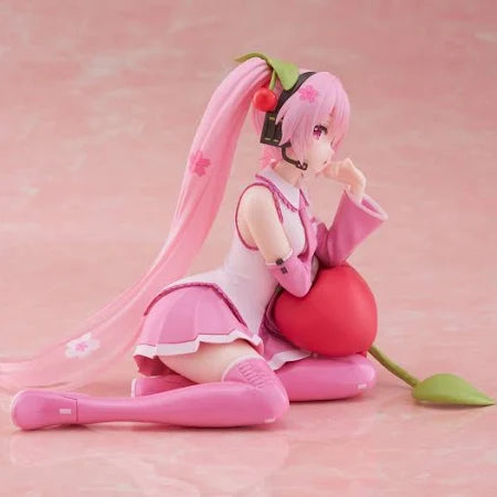 Hatsune Miku - Sakura Miku Desktop Cute Figure (Cherry Cushion Ver.)